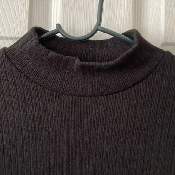 Zara High Neck Cropped Ribbed Top - Picture 3 of 4